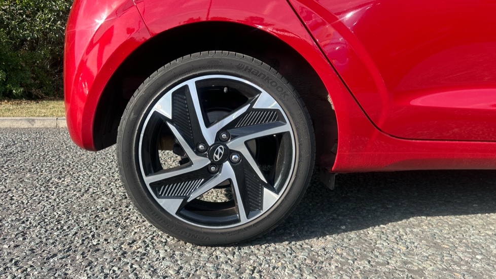 Hyundai i10 1.2 MPi Premium 5dr Auto Petrol Hatchback - Image 7