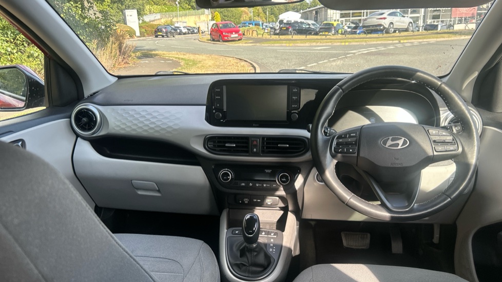 Hyundai i10 1.2 MPi Premium 5dr Auto Petrol Hatchback - Image 10