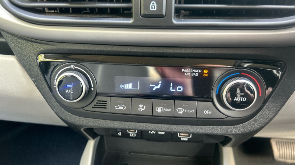 Hyundai i10 1.2 MPi Premium 5dr Auto Petrol Hatchback - Image 23