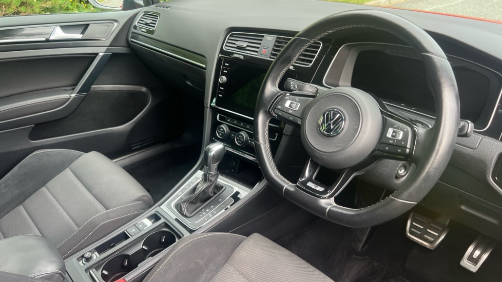 Volkswagen Golf 2.0 TSI 300 R 5dr 4MOTION DSG Petrol Hatchback - Image 11