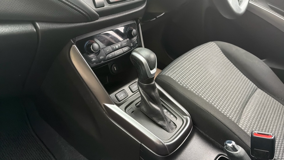 Suzuki S-Cross 1.5 Hybrid Motion 5dr AGS Hybrid Hatchback - Image 13