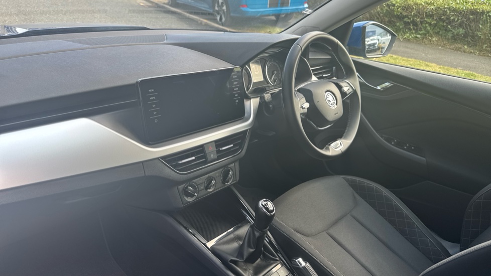 Skoda Kamiq 1.0 TSI 110 SE Drive 5dr Petrol Hatchback - Image 9