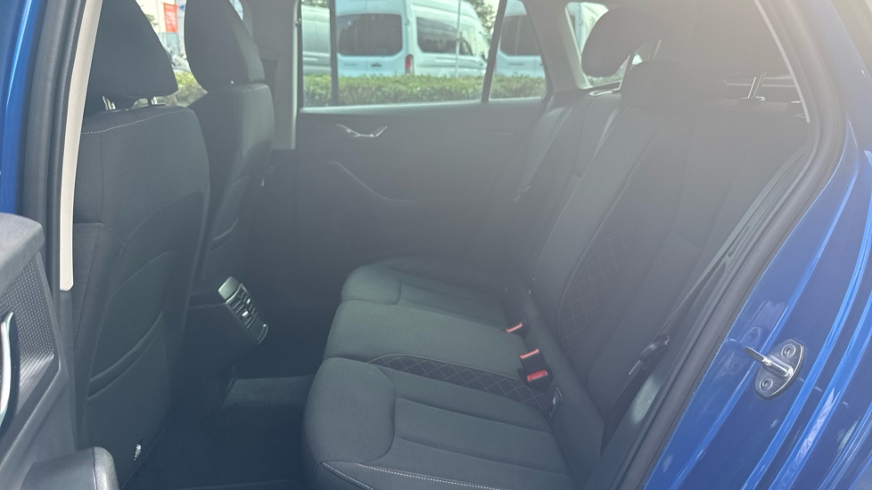Skoda Kamiq 1.0 TSI 110 SE Drive 5dr Petrol Hatchback - Image 15