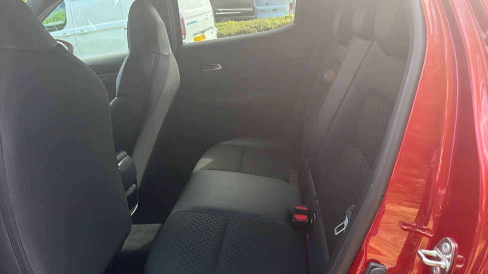 Nissan Juke 1.0 DiG-T 114 N-Connecta 5dr DCT Petrol Hatchback - Image 16