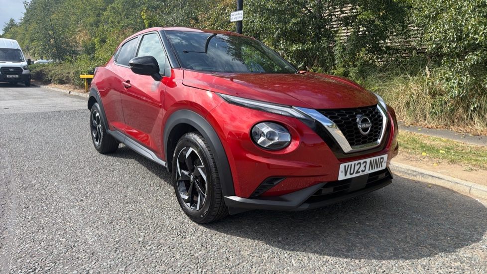 Nissan Juke 1.0 DiG-T 114 N-Connecta 5dr DCT Petrol Hatchback - Image 36