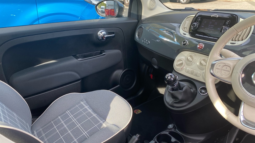 Fiat 500 1.2 Lounge 3dr Petrol Hatchback - Image 14