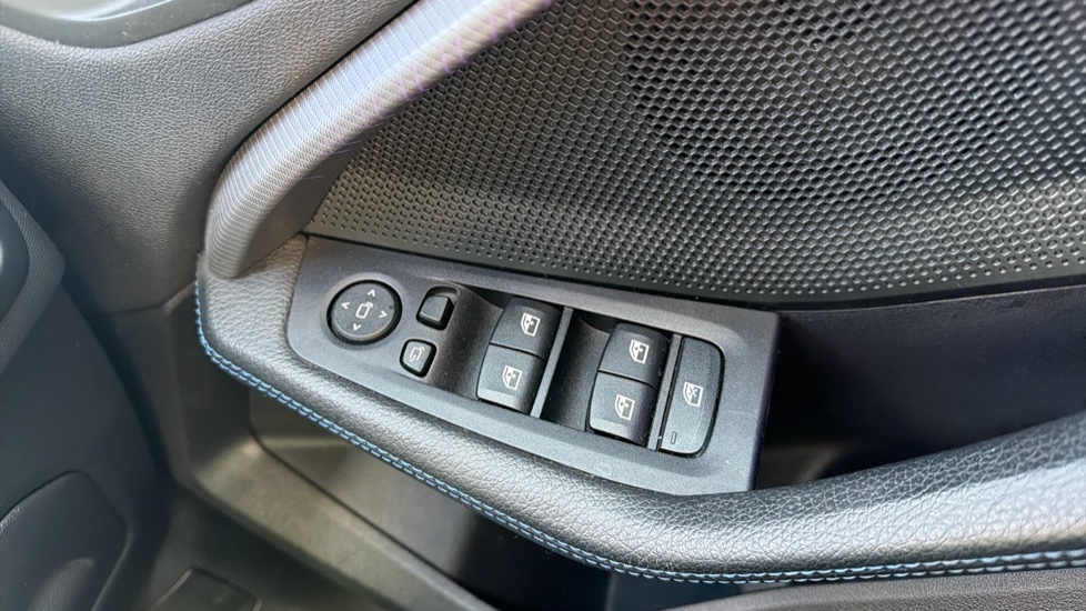 BMW 2 Series M235i xDrive 4dr Step Auto Petrol Saloon - Image 27