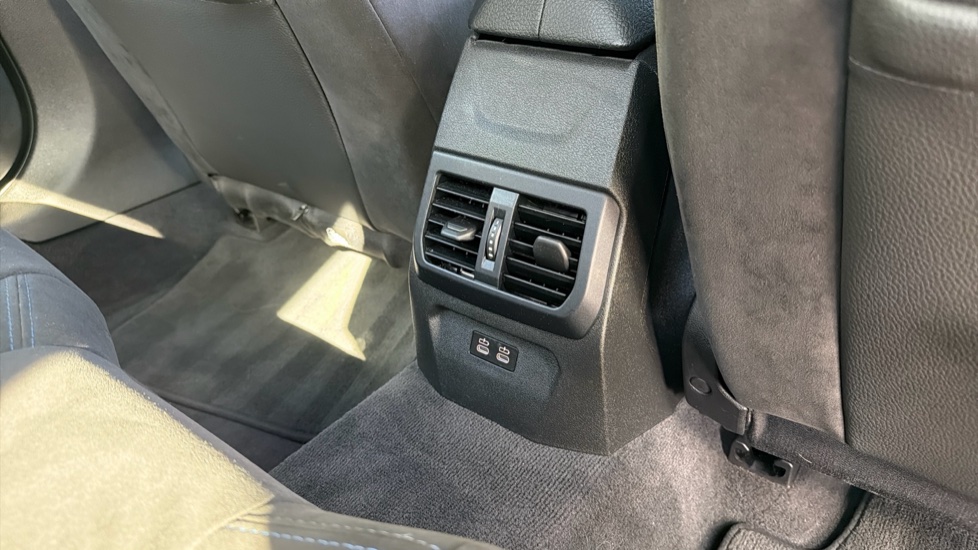 BMW 2 Series M235i xDrive 4dr Step Auto Petrol Saloon - Image 53