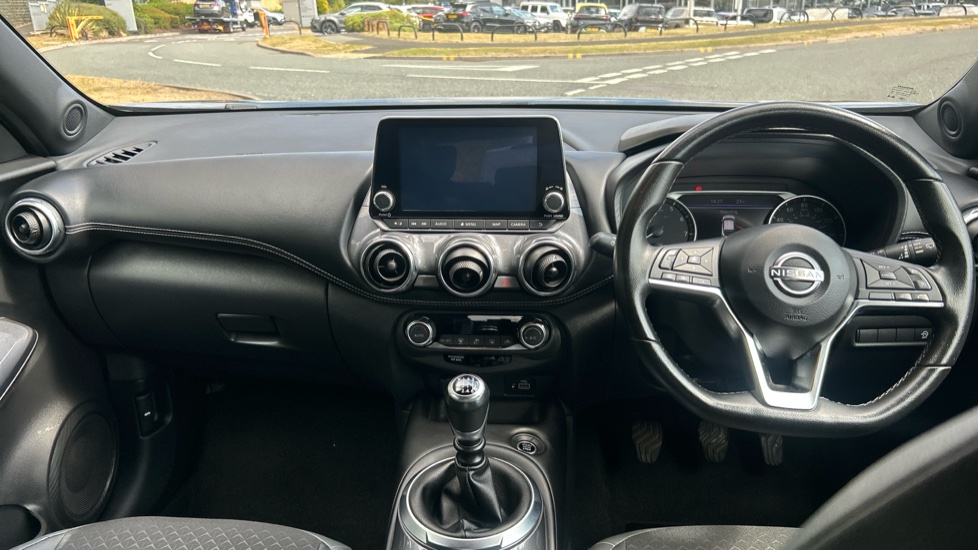 Nissan Juke 1.0 DiG-T 114 N-Connecta 5dr Petrol Hatchback - Image 10