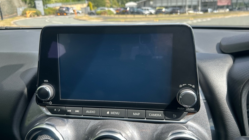 Nissan Juke 1.0 DiG-T 114 N-Connecta 5dr Petrol Hatchback - Image 12