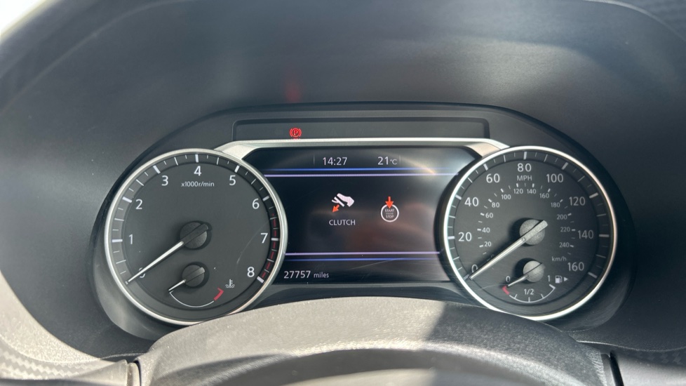 Nissan Juke 1.0 DiG-T 114 N-Connecta 5dr Petrol Hatchback - Image 18