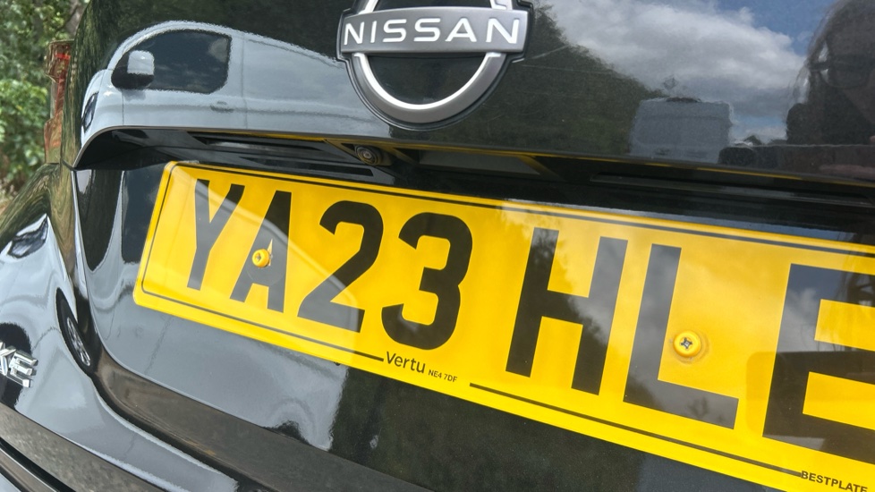 Nissan Juke 1.0 DiG-T 114 N-Connecta 5dr Petrol Hatchback - Image 21