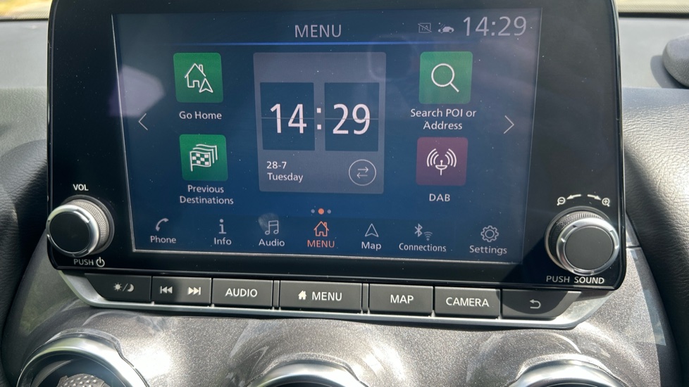 Nissan Juke 1.0 DiG-T 114 N-Connecta 5dr Petrol Hatchback - Image 30