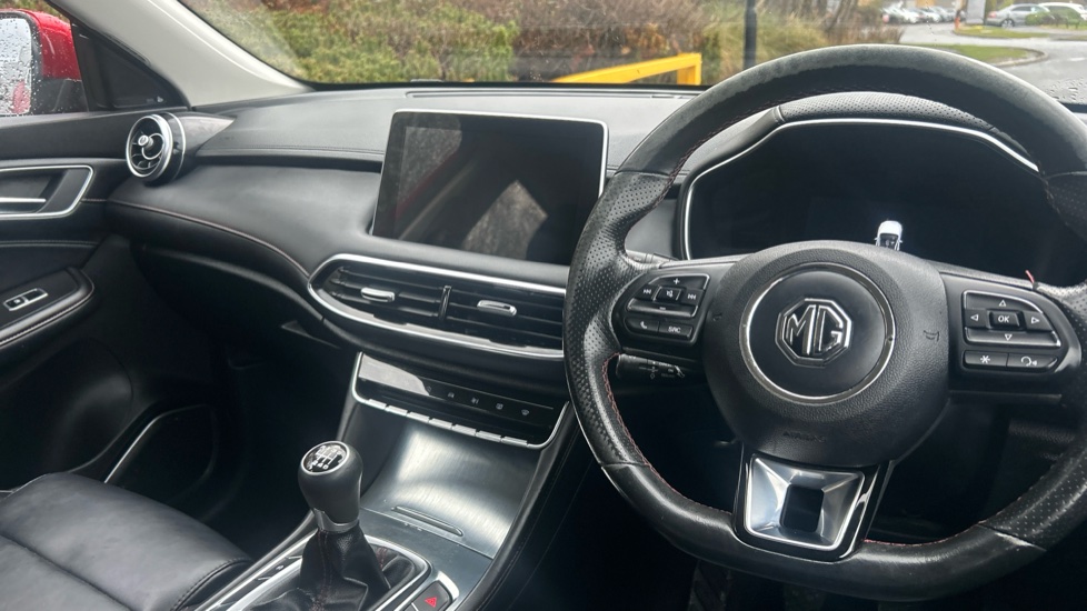 MG HS 1.5 T-GDI Excite 5dr Petrol Hatchback - Image 11