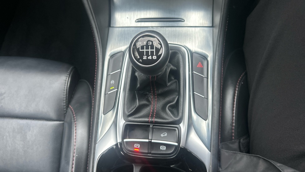 MG HS 1.5 T-GDI Excite 5dr Petrol Hatchback - Image 13