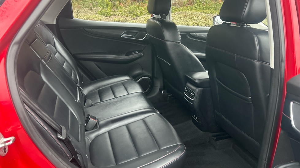 MG HS 1.5 T-GDI Excite 5dr Petrol Hatchback - Image 16