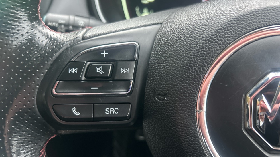MG HS 1.5 T-GDI Excite 5dr Petrol Hatchback - Image 24
