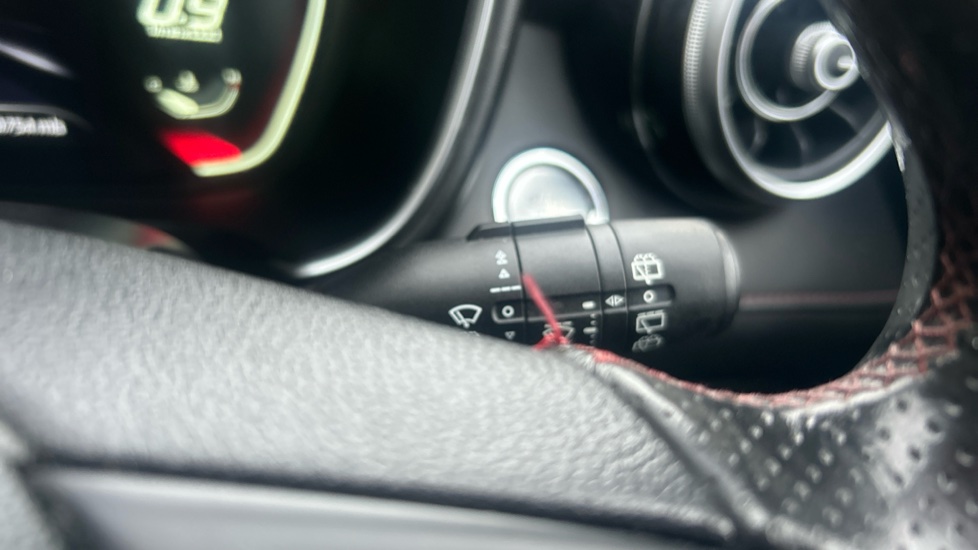 MG HS 1.5 T-GDI Excite 5dr Petrol Hatchback - Image 26