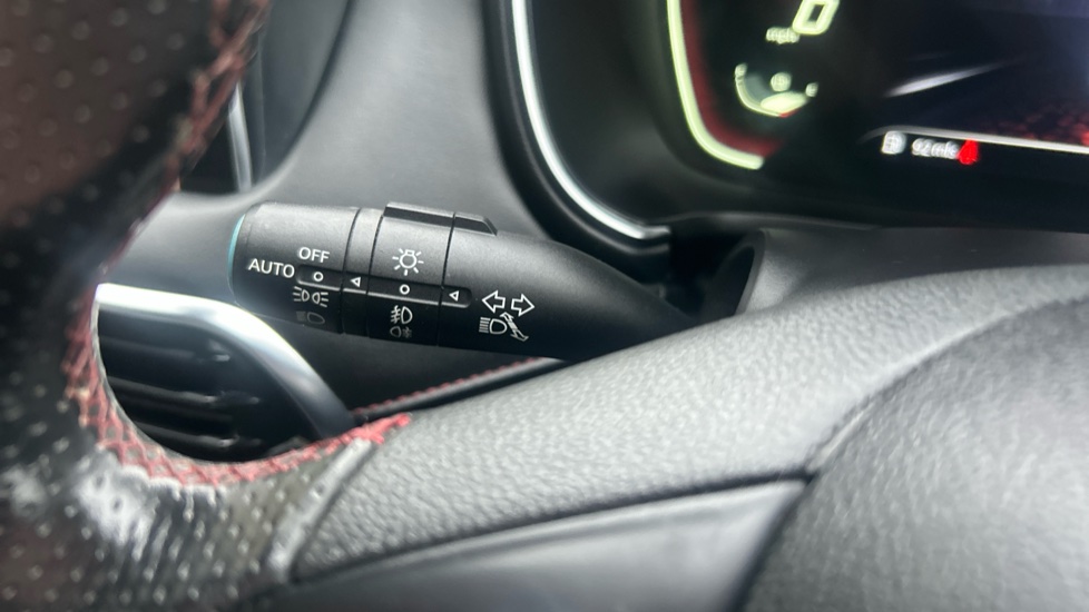 MG HS 1.5 T-GDI Excite 5dr Petrol Hatchback - Image 27