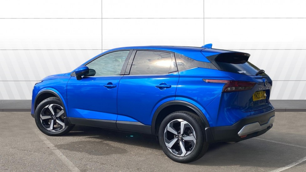 Nissan Qashqai 1.3 DiG-T MH 158 N-Connecta 5dr Xtronic Petrol Hatchback - Image 2
