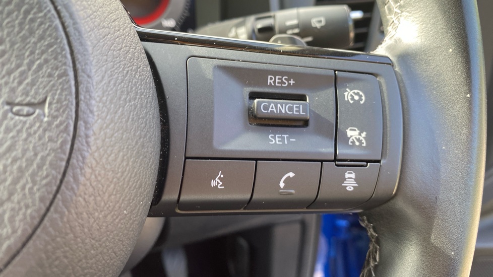 Nissan Qashqai 1.3 DiG-T MH 158 N-Connecta 5dr Xtronic Petrol Hatchback - Image 27