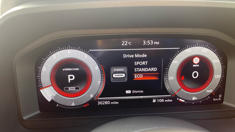 Nissan Qashqai 1.3 DiG-T MH 158 N-Connecta 5dr Xtronic Petrol Hatchback - Image 33