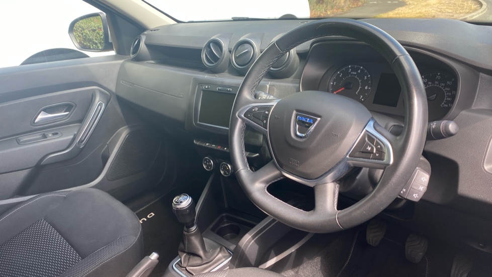Dacia Duster 1.3 TCe 130 Comfort 5dr Petrol Estate - Image 11