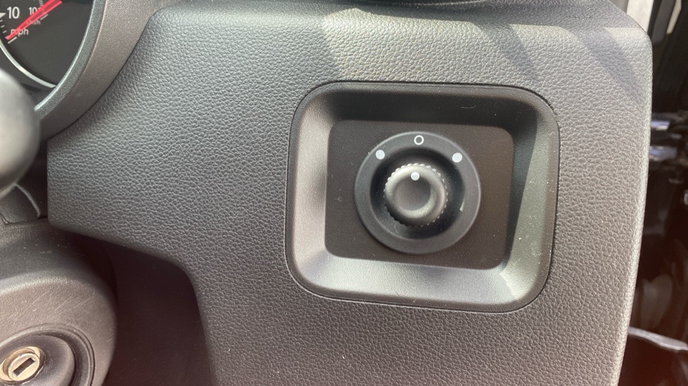 Dacia Duster 1.3 TCe 130 Comfort 5dr Petrol Estate - Image 24