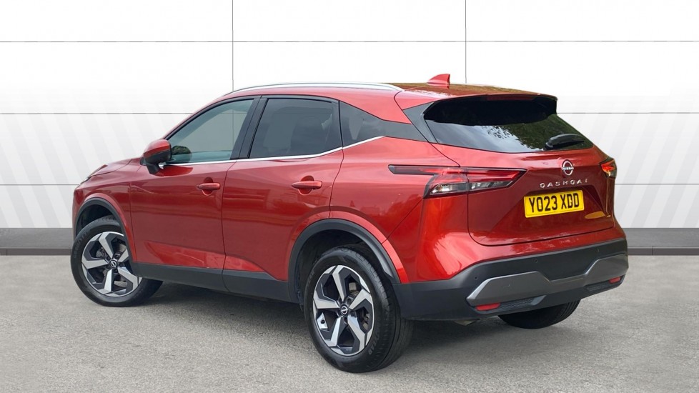 Nissan Qashqai 1.3 DiG-T MH N-Connecta 5dr Petrol Hatchback - Image 2