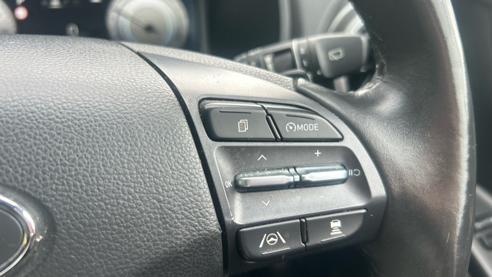 Hyundai KONA 100kW Premium 39kWh 5dr Auto Electric Hatchback - Image 25