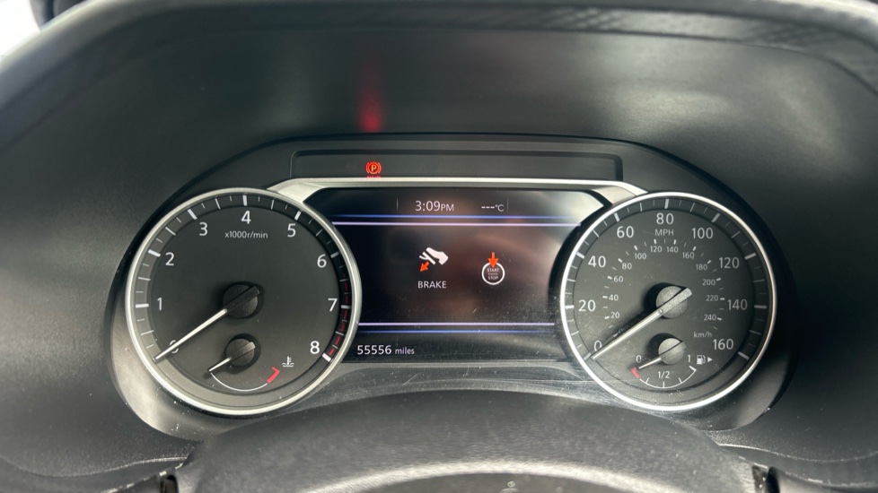 Nissan Juke 1.0 DiG-T 114 Tekna 5dr DCT Petrol Hatchback - Image 15