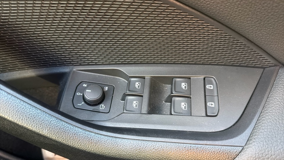 Skoda Octavia 2.0 TSI vRS 5dr DSG Petrol Estate - Image 24