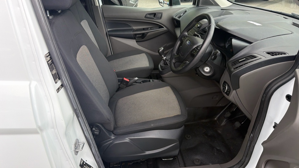 Ford Transit Connect 200 L1 Diesel 1.5 EcoBlue 100ps Leader Van - Image 6