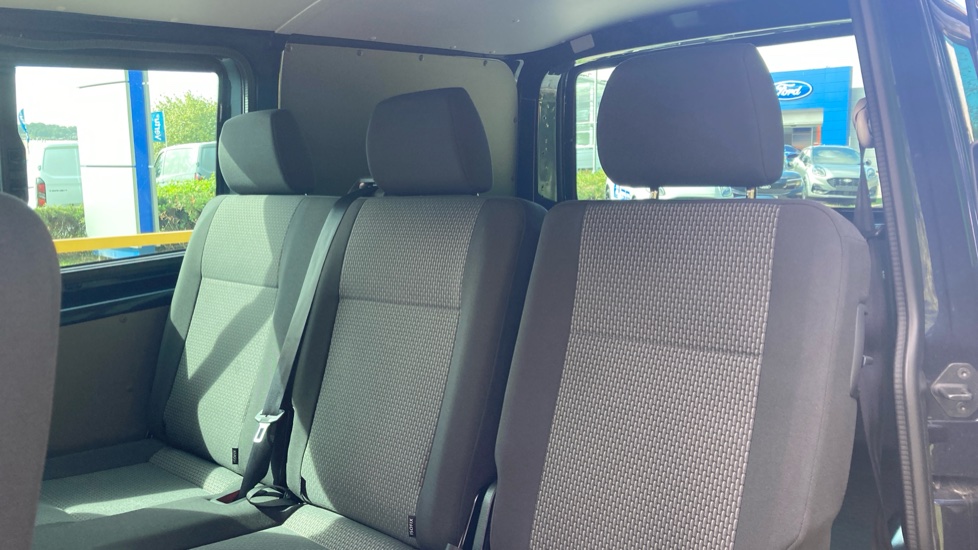 Volkswagen Transporter T32 Swb Diesel 2.0 BiTDI 204 Highline Kombi Van DSG - Image 14