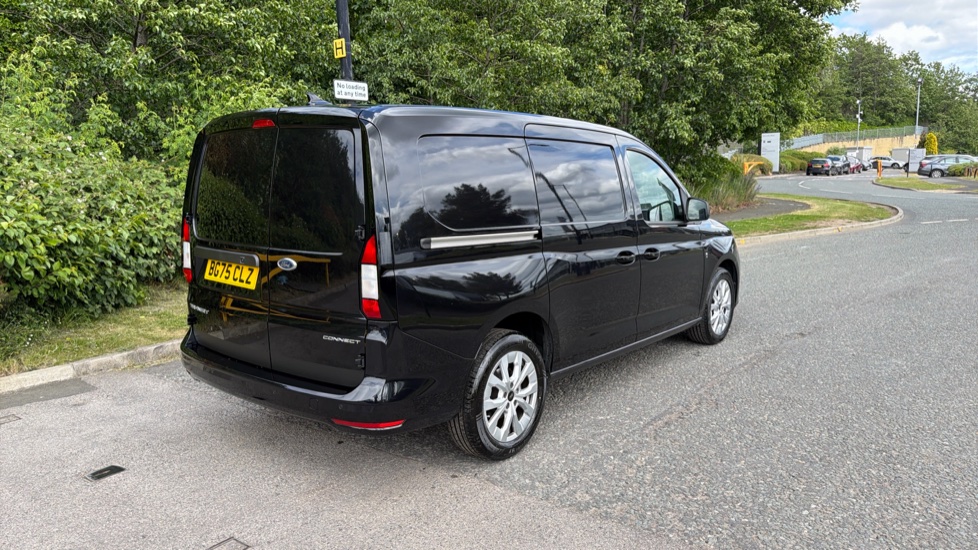 Ford Transit Connect 230 L2 Diesel 2.0 EcoBlue 102ps Limited Van - Image 10