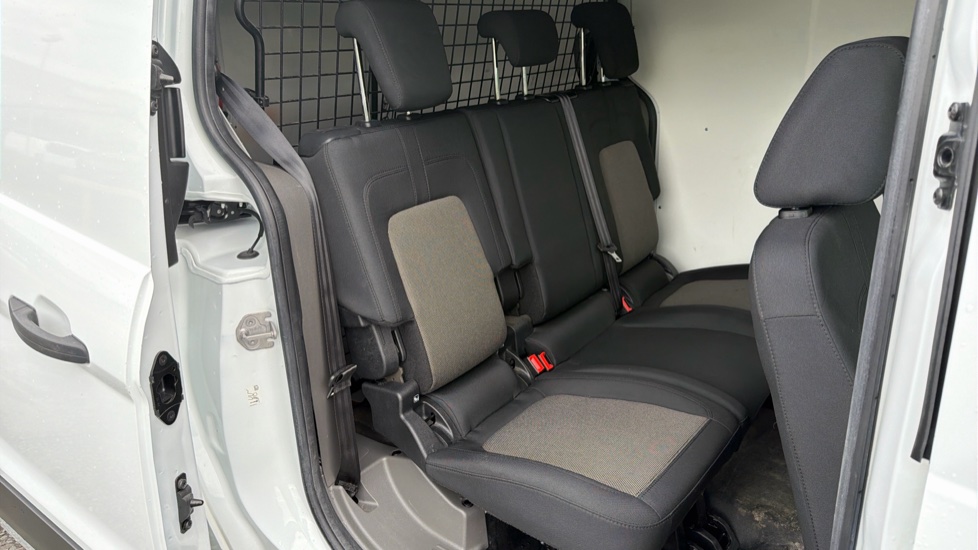 Ford Transit Connect 240 L2 Diesel 1.5 EcoBlue 100ps Leader D/Cab Van - Image 5