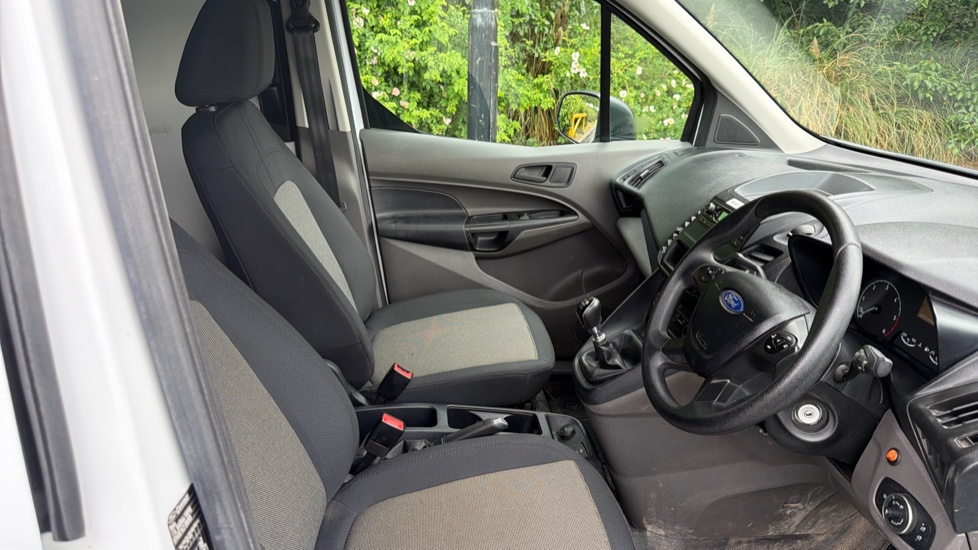Ford Transit Connect 240 L2 Diesel 1.5 EcoBlue 100ps Leader D/Cab Van - Image 6