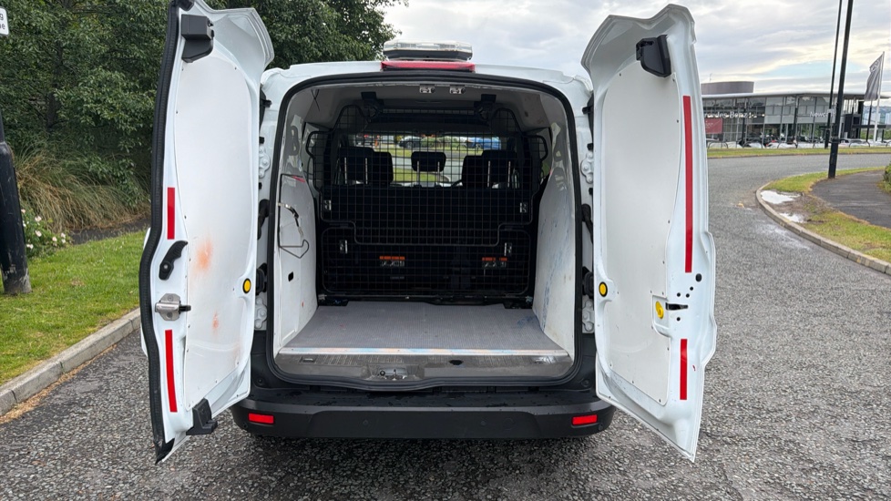 Ford Transit Connect 240 L2 Diesel 1.5 EcoBlue 100ps Leader D/Cab Van - Image 12