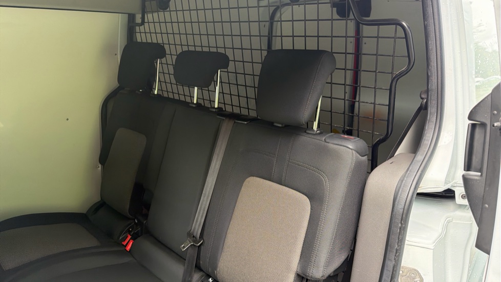 Ford Transit Connect 240 L2 Diesel 1.5 EcoBlue 100ps Leader D/Cab Van - Image 14