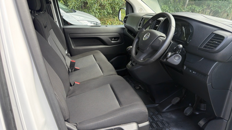 Vauxhall Vivaro L1 Diesel 2900 1.5d 100PS Prime H1 Van - Image 6