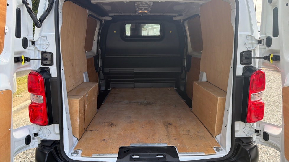 Vauxhall Vivaro L1 Diesel 2900 1.5d 100PS Prime H1 Van - Image 12