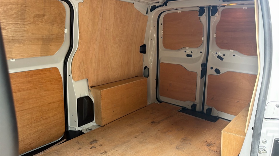 Vauxhall Vivaro L1 Diesel 2900 1.5d 100PS Prime H1 Van - Image 14