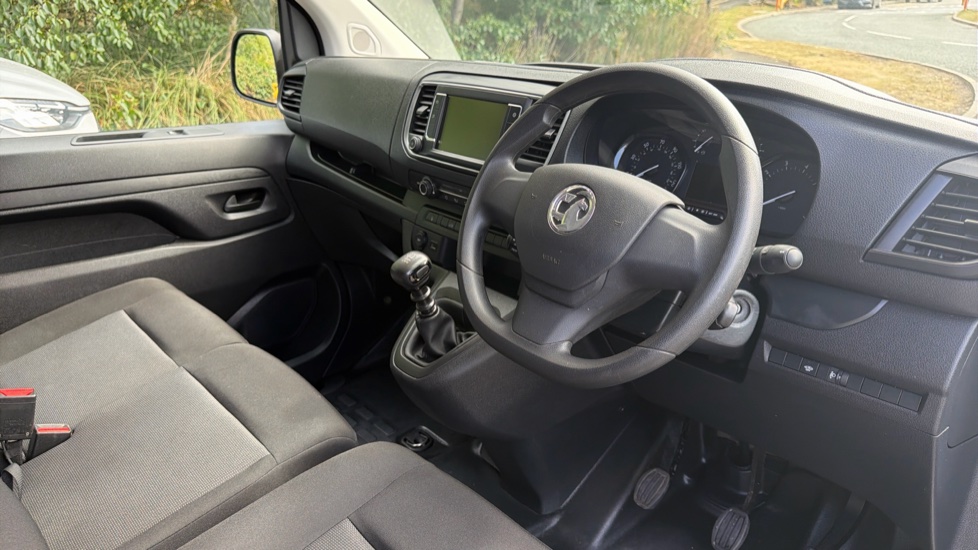 Vauxhall Vivaro L1 Diesel 2900 1.5d 100PS Prime H1 Van - Image 16