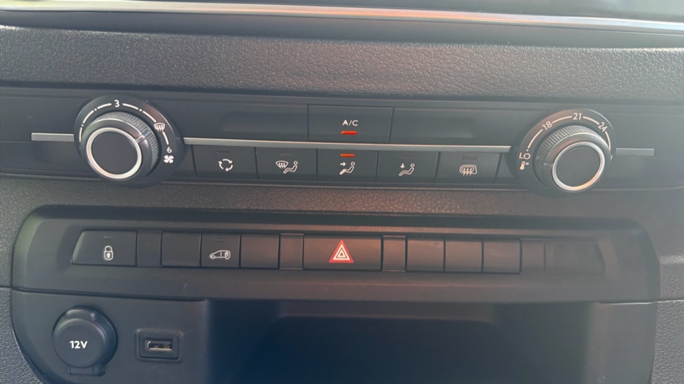 Vauxhall Vivaro L1 Diesel 2900 1.5d 100PS Prime H1 Van - Image 23