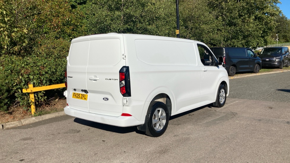 Ford Transit Custom 320 L1 Diesel Fwd 2.0 EcoBlue 136ps H1 Van Limited Auto - Image 10