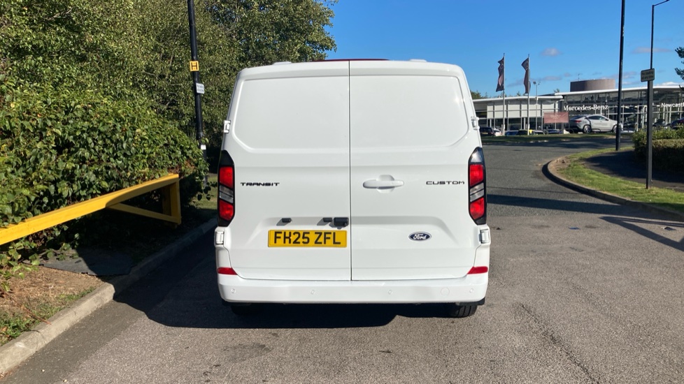Ford Transit Custom 320 L1 Diesel Fwd 2.0 EcoBlue 136ps H1 Van Limited Auto - Image 11