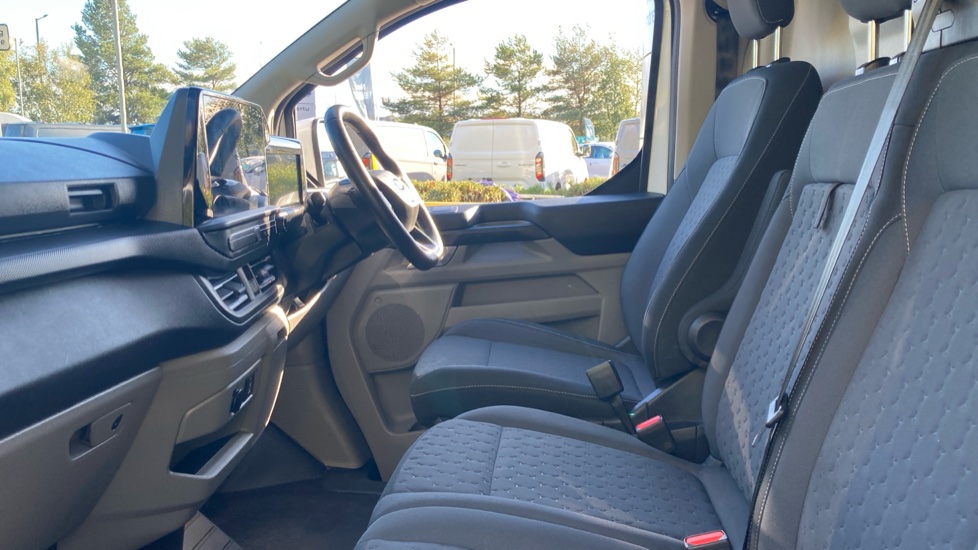 Ford Transit Custom 320 L1 Diesel Fwd 2.0 EcoBlue 136ps H1 Van Limited Auto - Image 13