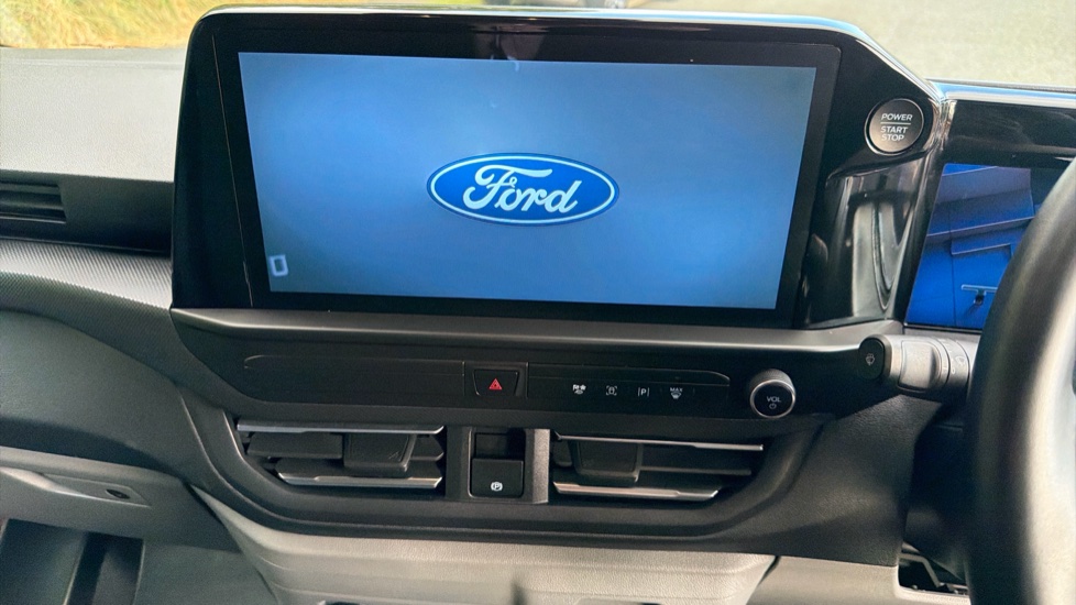Ford Transit Custom 320 L1 Diesel Fwd 2.0 EcoBlue 136ps H1 Van Limited Auto - Image 15