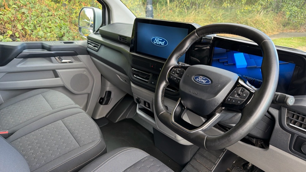Ford Transit Custom 320 L1 Diesel Fwd 2.0 EcoBlue 136ps H1 Van Limited Auto - Image 16