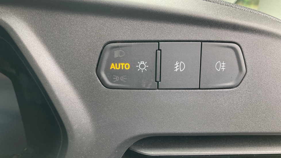 Ford Transit Connect 230 L1 Diesel 2.0 EcoBlue 122ps Trend Van Auto - Image 23